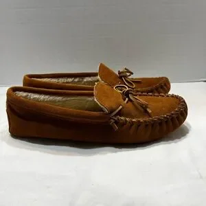 Minnetonka Men\'s Tan Suede Loafers Slippers Soft Sole Size 11 Minnetonka | Shoes | Minnetonka Mens Tan Suede Loafers  main image 2
